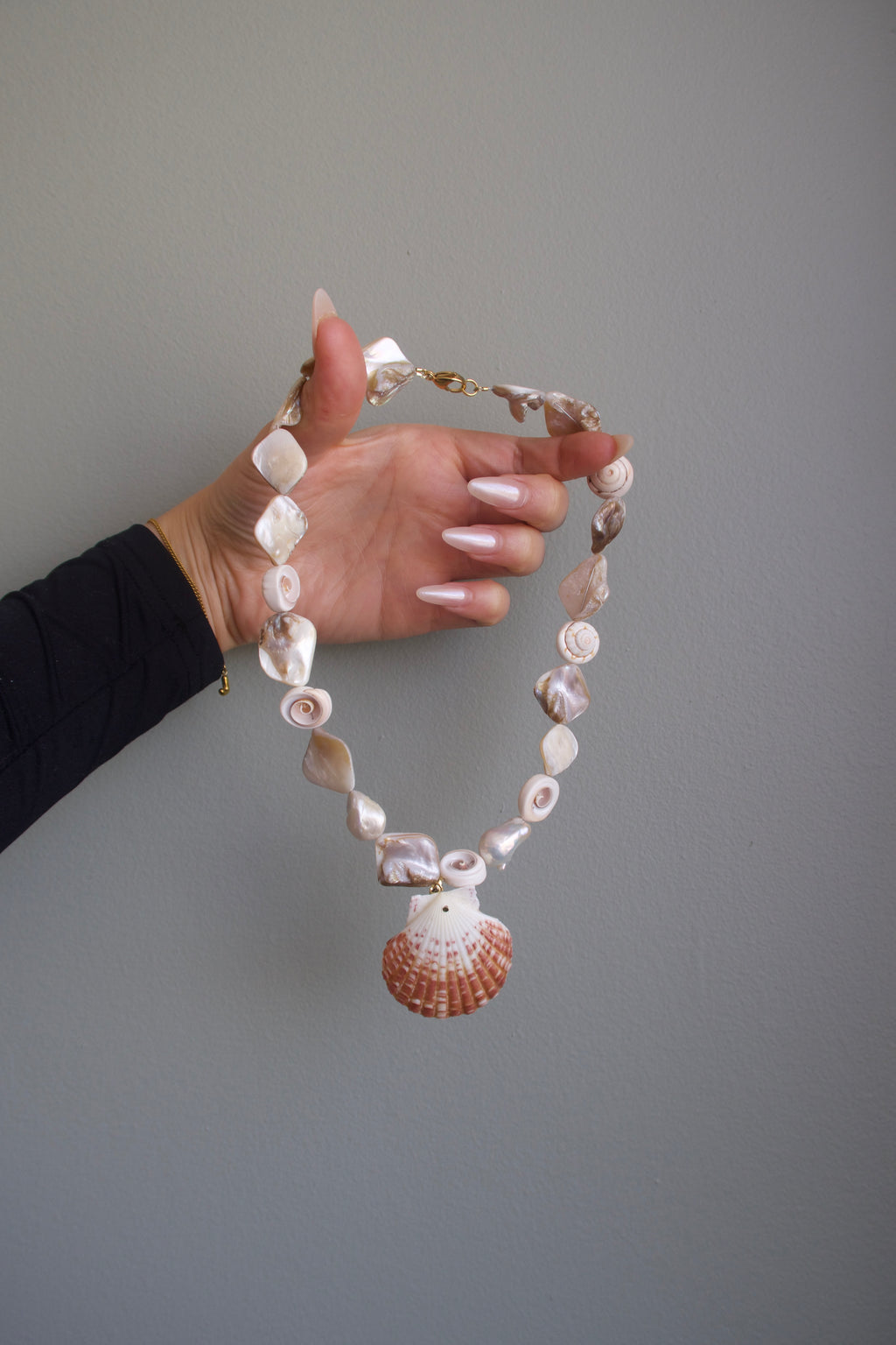 JENESIS NECKLACE