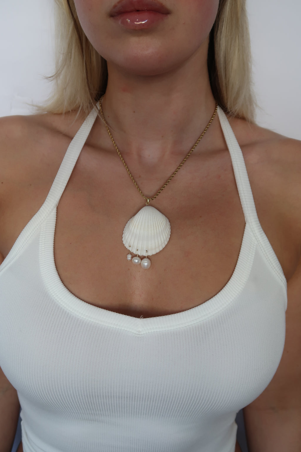 LUCY NECKLACE