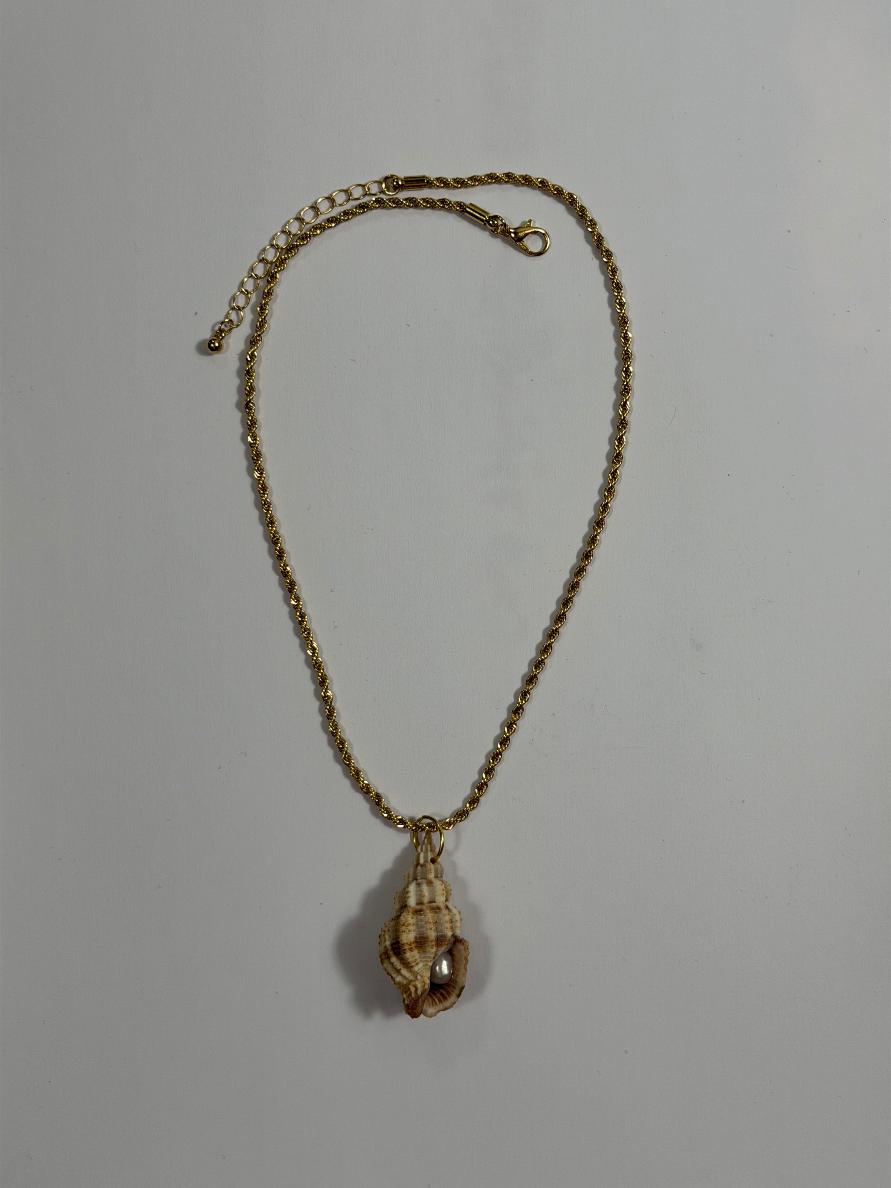 SAIRA NECKLACE