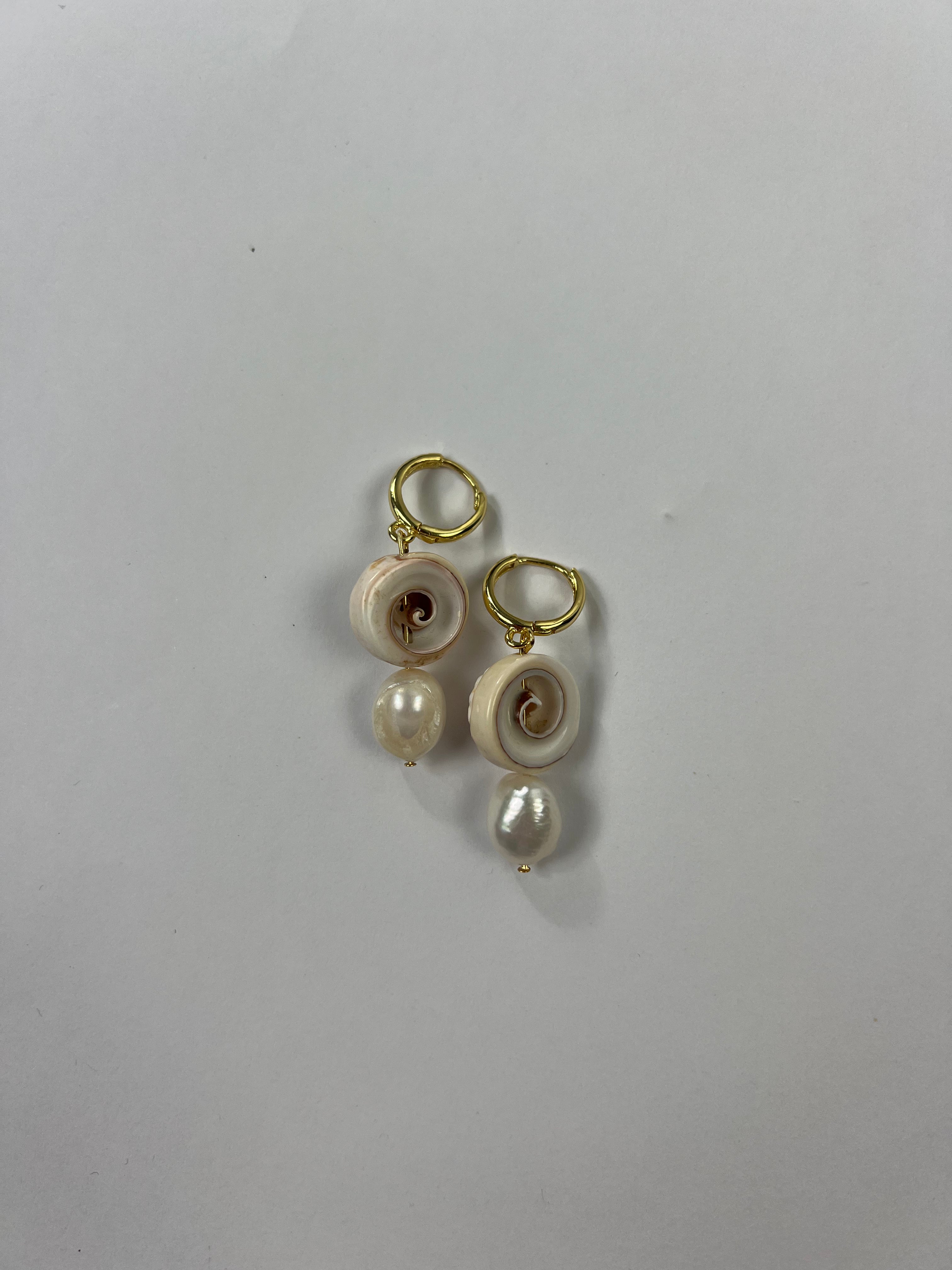 JOHANNA EARRINGS